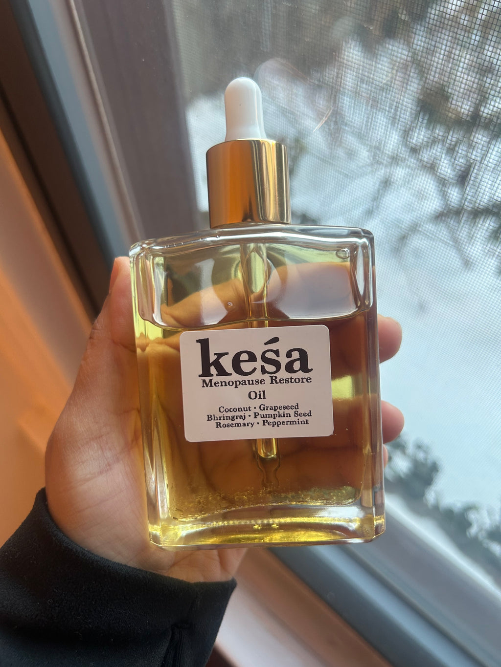 Keśa Hair Growth Oil for Menopause-Related Hair Loss